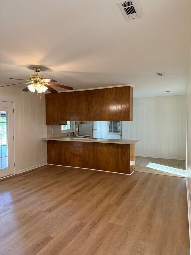 Building Photo - Available NOW-  103 Meadowlark-1/2 Off the first month rent with a 12-month lease