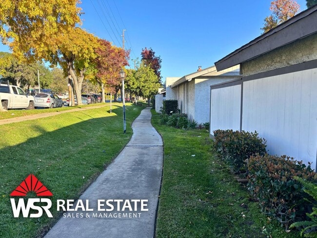 Building Photo - Charming upgraded condo in Upland!