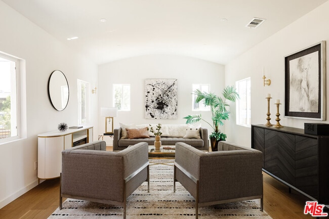 Building Photo - 4879 Hartwick St