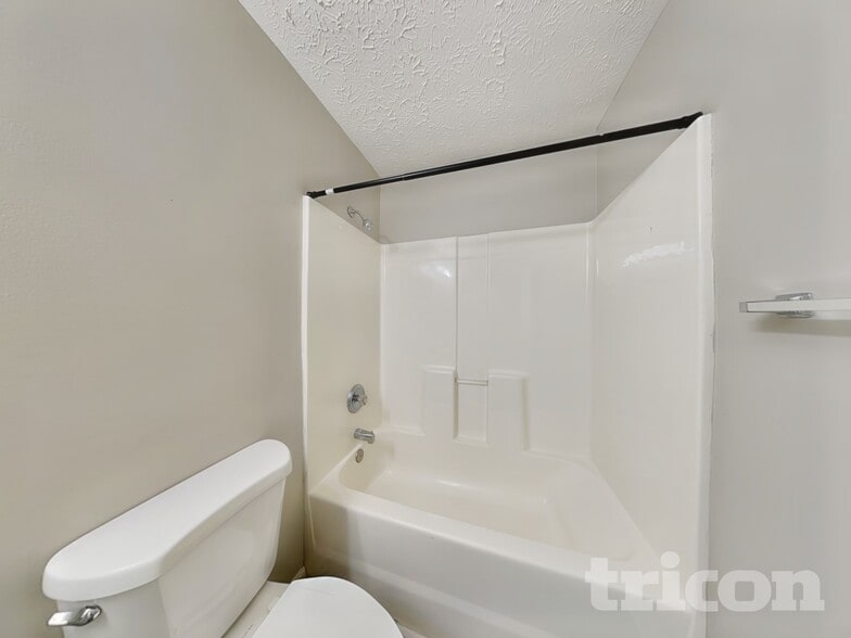 Building Photo - 1221 Brown's Country Ln