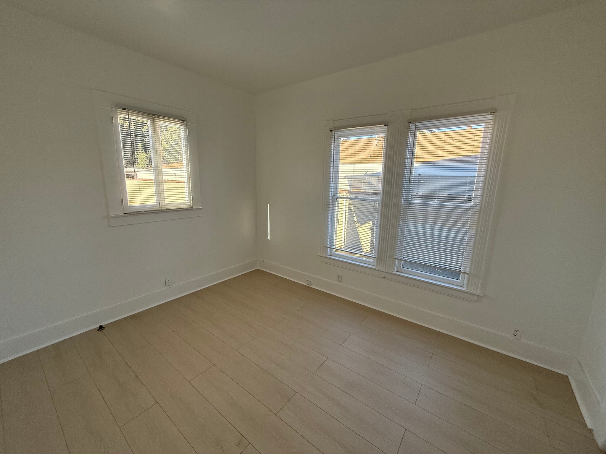 Building Photo - 563 San Francisco Ave