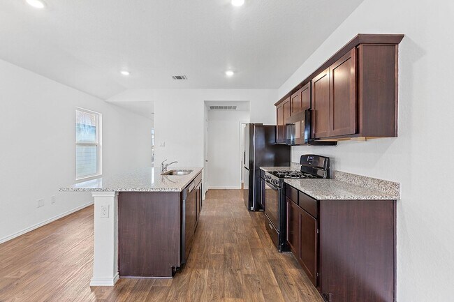 Building Photo - 115 Snapdragon Ln