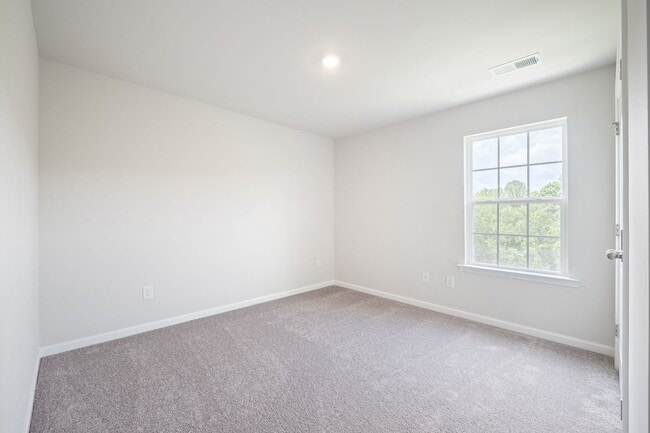 Building Photo - 13012 Lannister Dr
