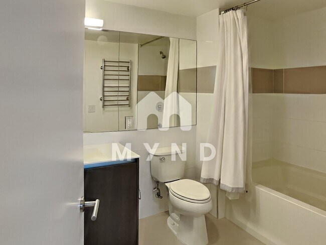 Building Photo - 8 Buchanan St Unit 209