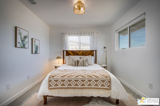 Building Photo - 4742 Ave La Flora Desierta