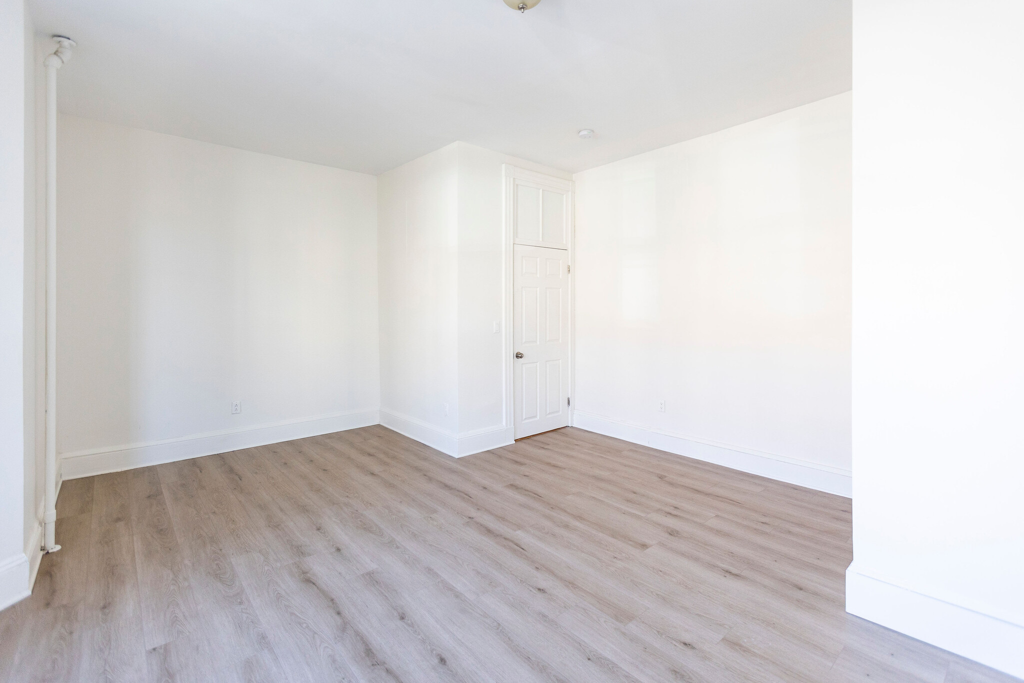 Building Photo - 864 Huntington Ave