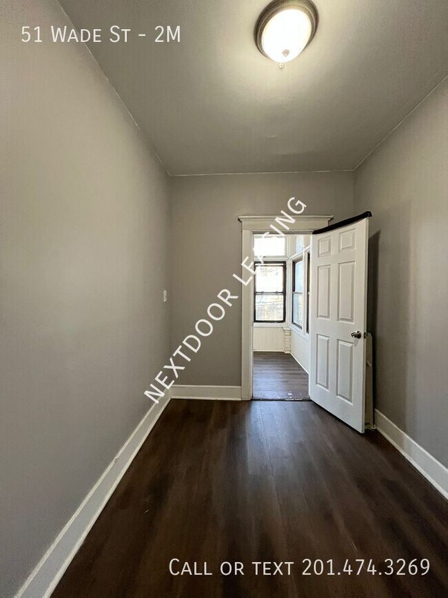 Building Photo - 51 Wade St