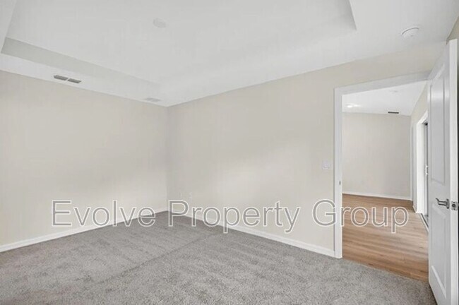 Building Photo - 6 Pickcane Ln