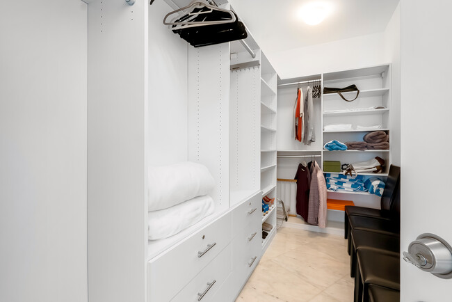 Walk In Closet - 15901 Collins Ave