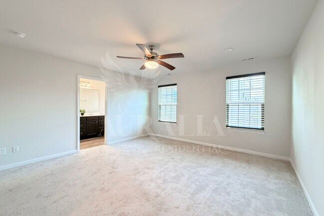 Building Photo - 428 Cross Country Way