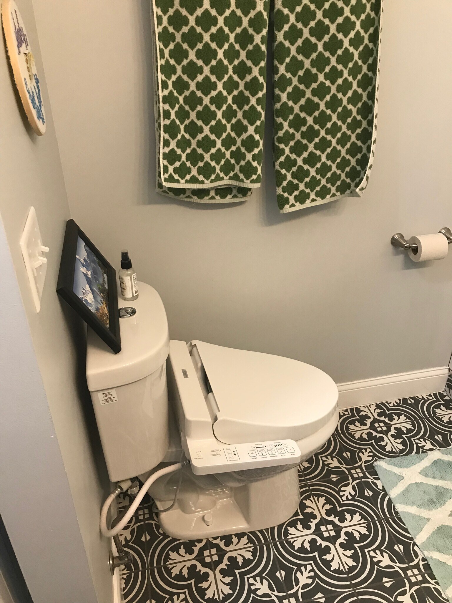Japanese Toilet - 811 Lowry Ave NE