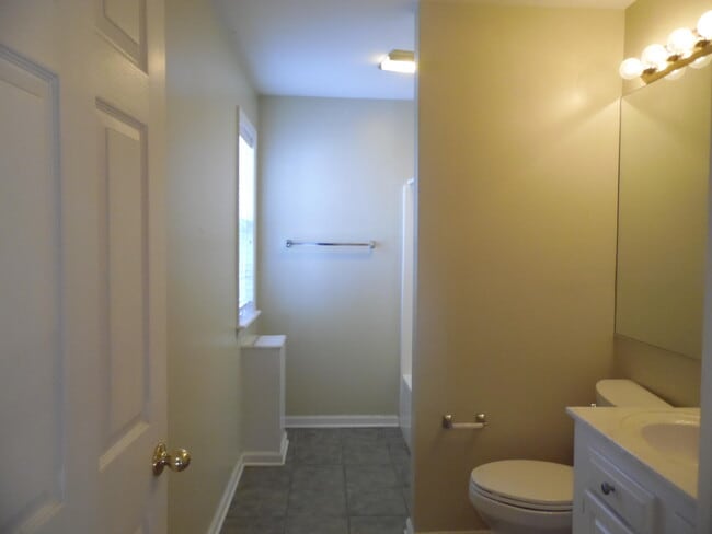 Building Photo - 3705 Ansley Ct