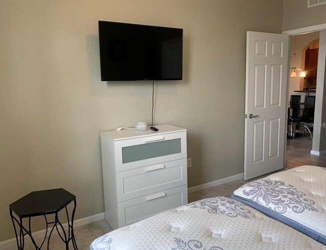 Building Photo - 2484 San Tecla St