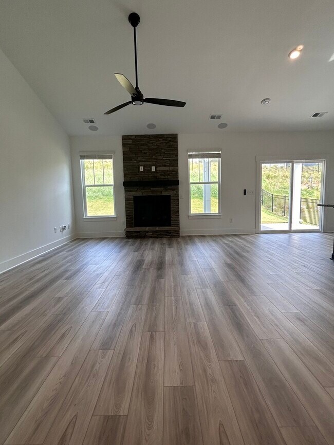 Building Photo - New Construction in Easley!