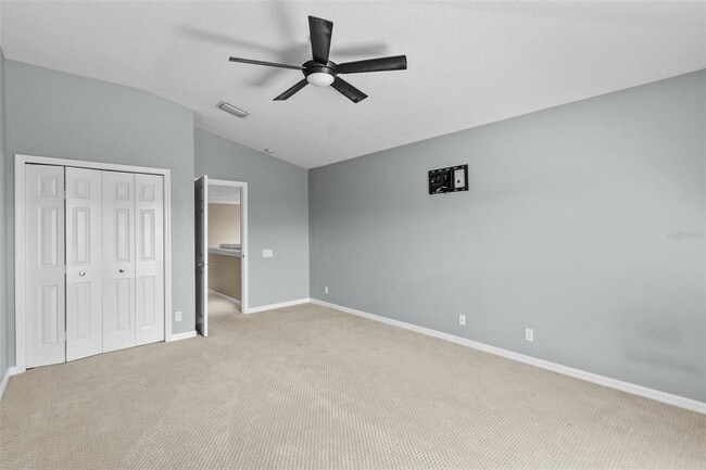 Building Photo - 3372 Covered Bridge Dr E