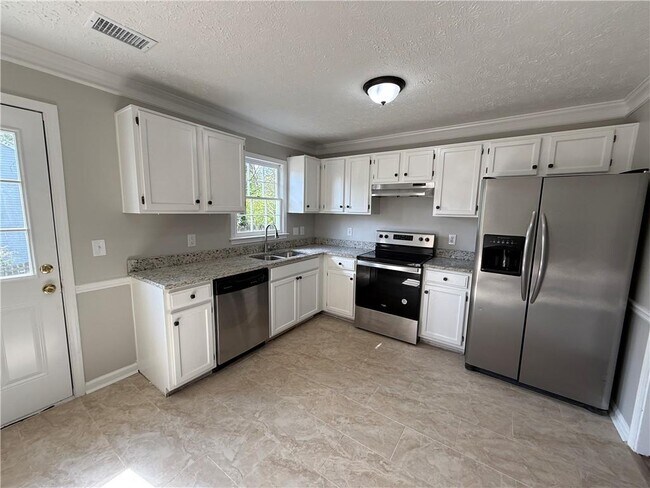 Building Photo - 979 Sugar Crossing Ln