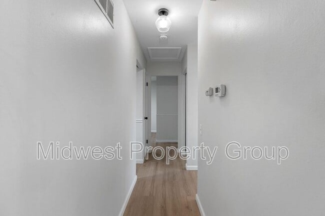 Building Photo - 1450 Tahoe Dr