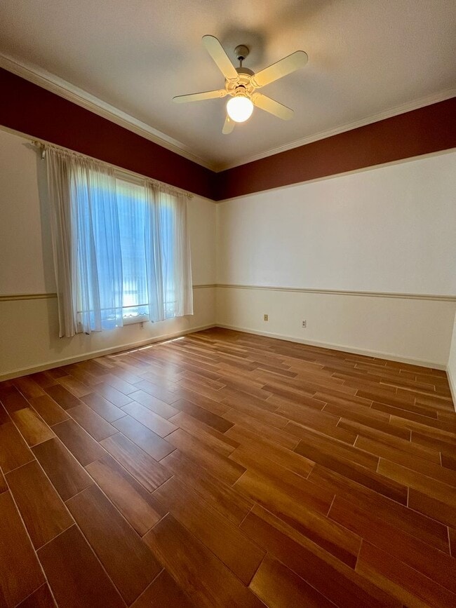 Building Photo - San Gabriel