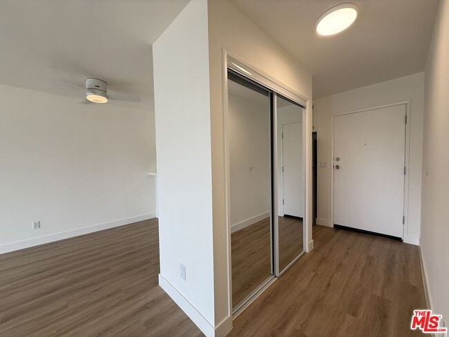 Building Photo - 523 Ashland Ave