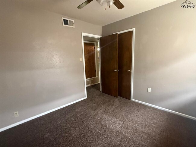 Building Photo - 4811 Cypress Ave
