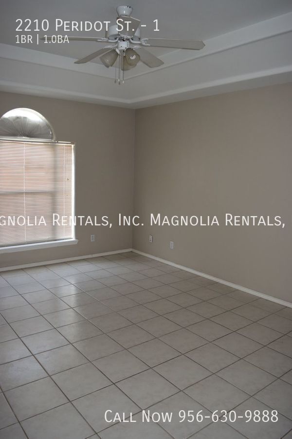 Building Photo - 2210 Peridot St