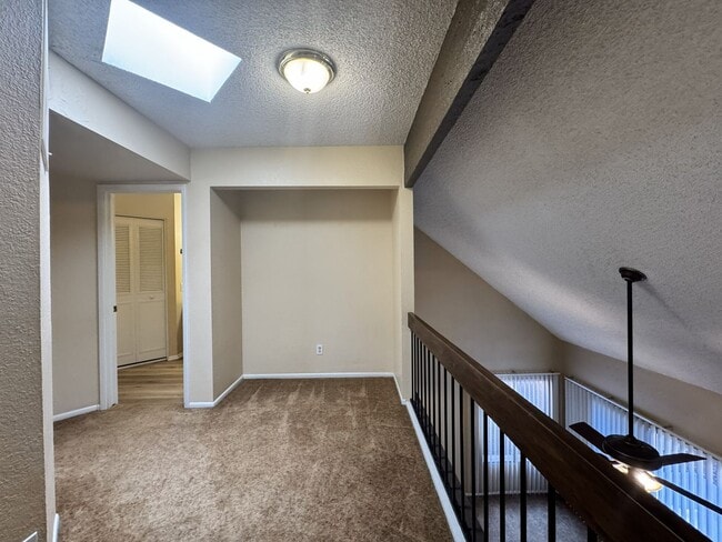 Building Photo - ***MOVE IN SPECIAL*** 2 STORY TOWNHOME WITH ATTACHED GARAGE WATER INCL
