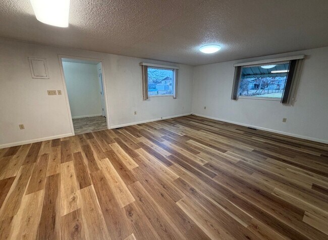 Building Photo - Lovely Kalispell home