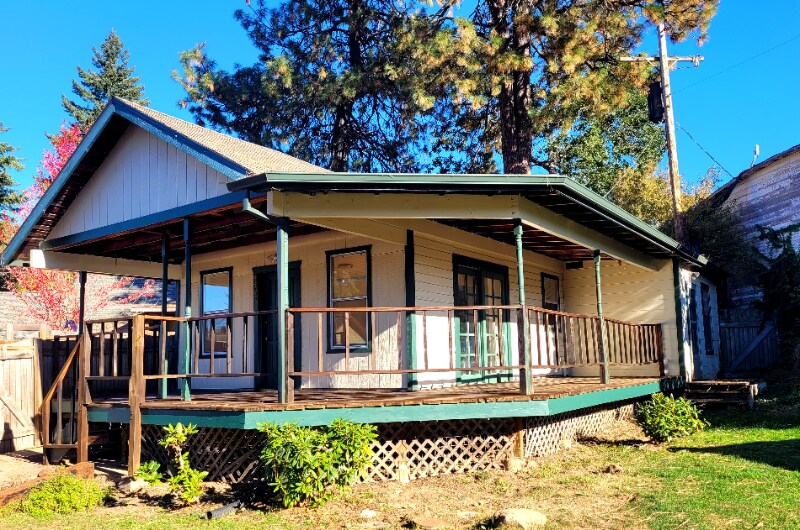 Building Photo - 6565 Cooper Spur Rd