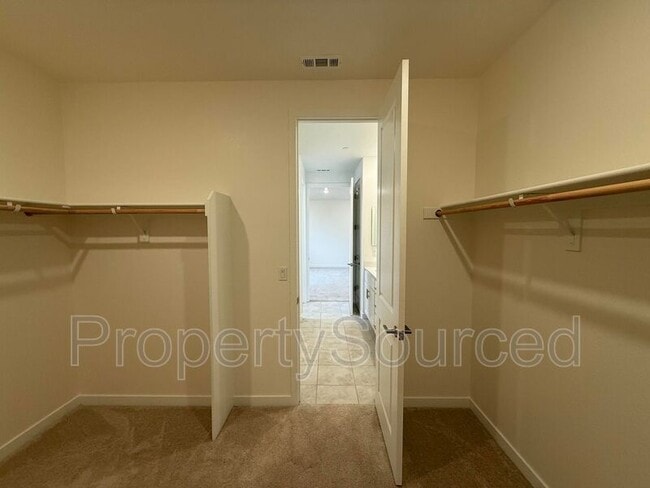 Building Photo - 1753 Lacey Ave