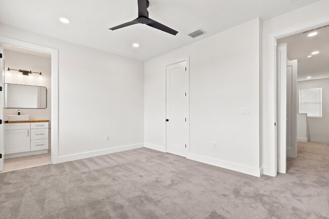 Building Photo - 2138 W Nassau St