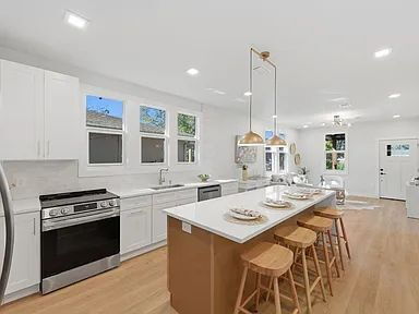 Building Photo - Fully Remodeled Tampa Heights Bungalow | Brand New Luxury Living Near Downtown Tampa!