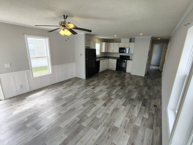 Building Photo - 5149 Tokay Dr