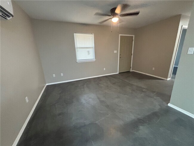 Building Photo - 7911 US-64