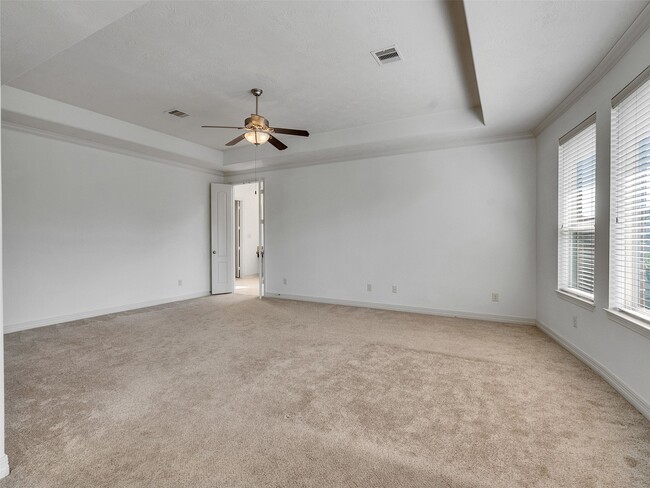 Building Photo - 28003 Iberville Glen Dr