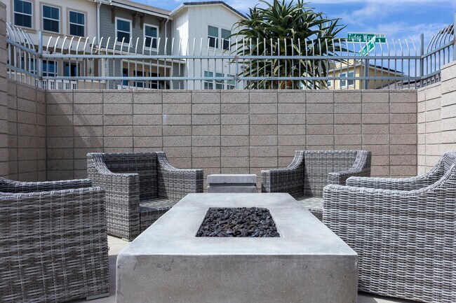 Building Photo - 1110 Makena Way