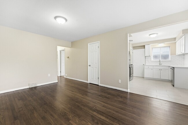 Building Photo - 19411 Rensellor St