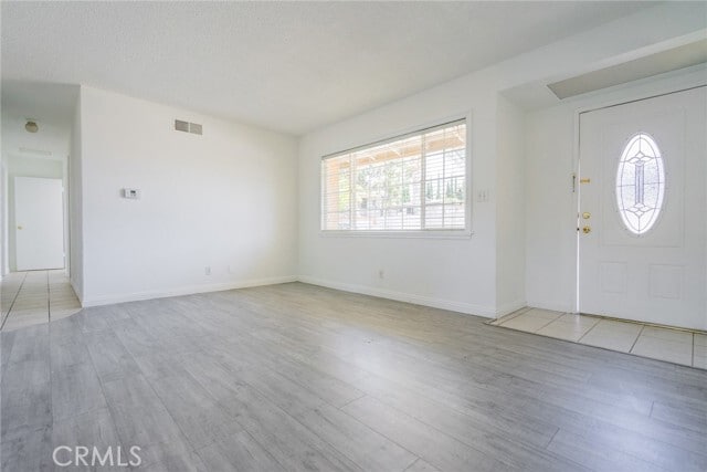 Building Photo - 3521 1/4-3524 Cogswell Rd