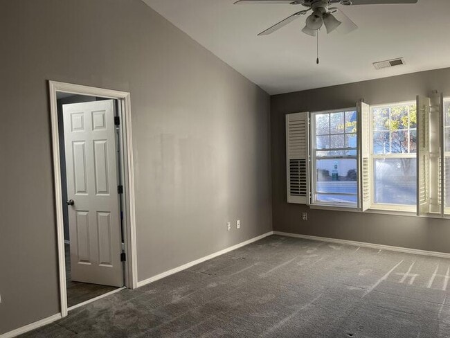 Building Photo - 8217 Beaded Stone St