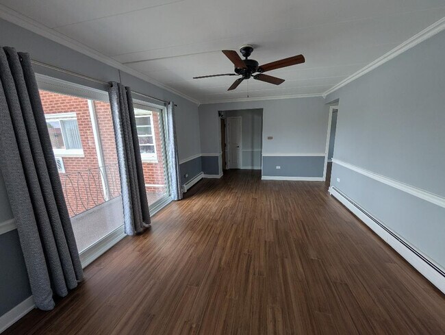 Building Photo - 4752 W 101st St