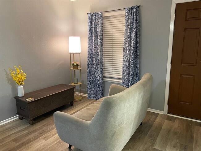 Building Photo - 7801 Shoal Creek Blvd