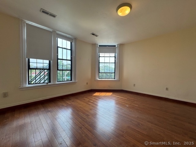 Building Photo - 7 Elm St