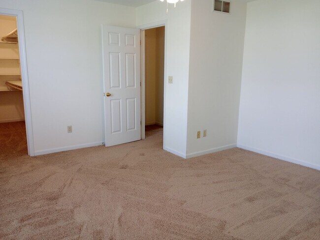 Building Photo - 3500-3502 Delmar Ct.