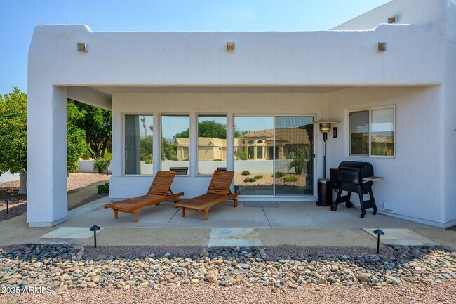 Building Photo - 25810 N Abajo Dr