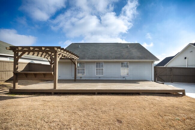 Building Photo - 103 N W Sugar Bluff Ln