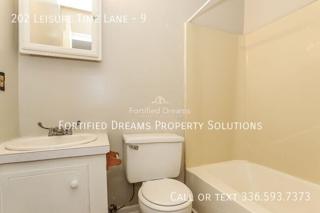 Building Photo - 202 Leisure Time Ln