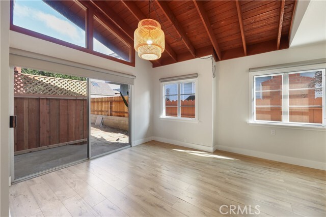 Building Photo - 440 Cress St