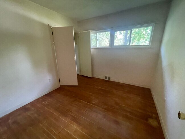 Building Photo - Cayuga Heights Single-Family Home