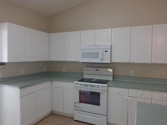 Building Photo - 1067 Sheeler Hills Dr