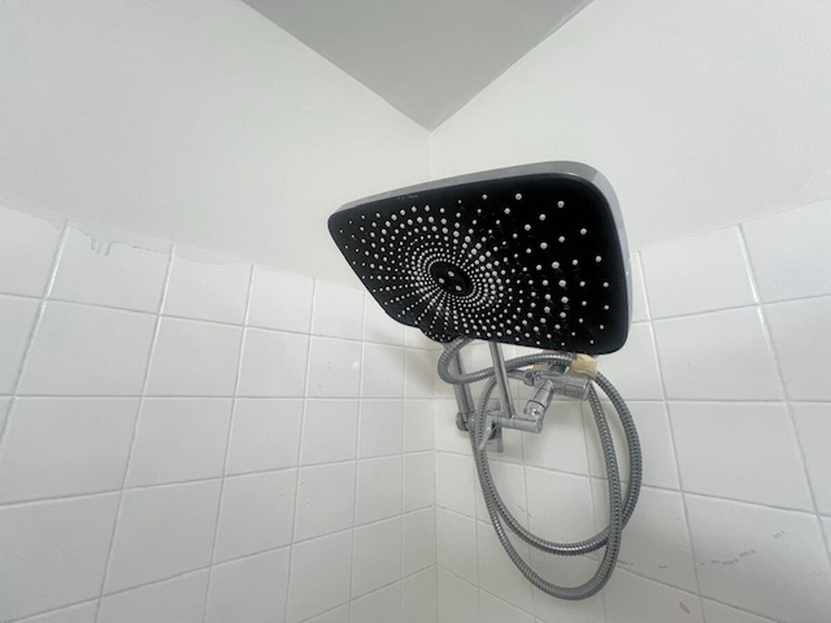 Building Photo - 811 York St