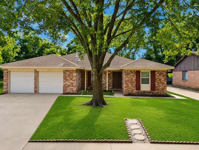 Building Photo - 15443 W Willowwind Cir